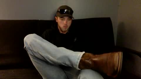 Snapshot of salvcypress chatting on 12/21/25, 10:50 salvcypress online show from 12/21/25, 10:50