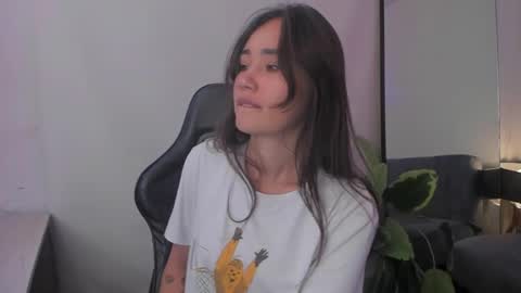 Stefana    or    Samchispas online show from 02/25/25, 03:42