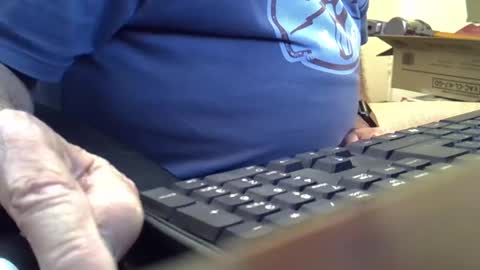 Snapshot of sam1151 chatting on 02/26/25, 01:21 niceone51 online show from 02/26/25, 01:21