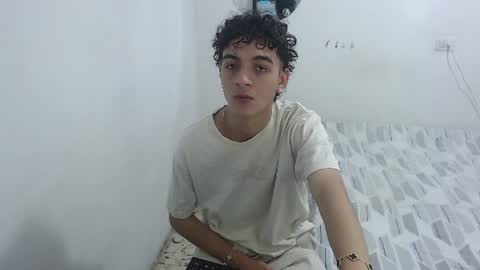 Snapshot of sam__cute chatting on 06/19/26, 03:00 sam__cute online show from 06/19/26, 03:00
