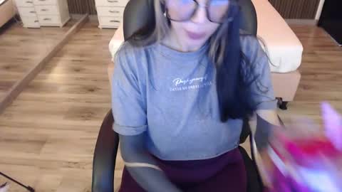 SAM MANSON online show from 10/30/25, 01:01