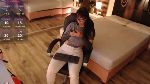 SAM MANSON online show from 11/24/25, 02:06