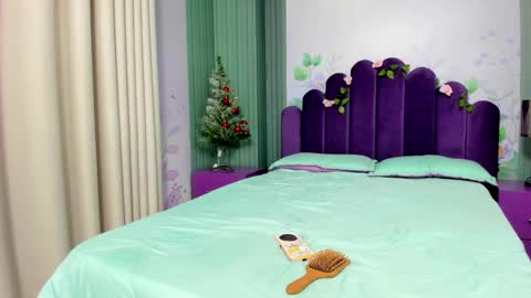 sam_naughty18 online show from 12/17/24, 10:34