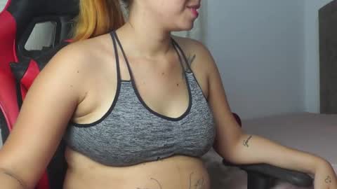 Samantha Roberts online show from 02/06/26, 01:32