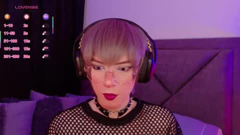 Sam online show from 10/16/25, 07:42