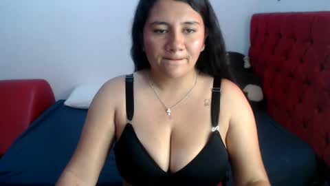 Snapshot of sam_sexyy2 chatting on 05/15/26, 04:14 sam_sexyy2 online show from 05/15/26, 04:14