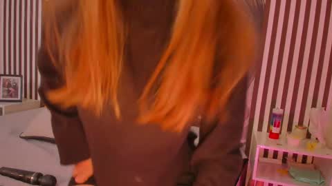 Samaantha  online show from 09/20/25, 11:44