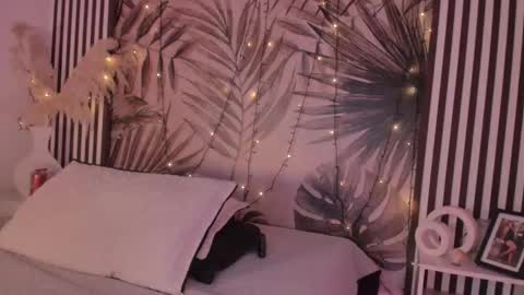 Samaantha  online show from 11/26/25, 11:55