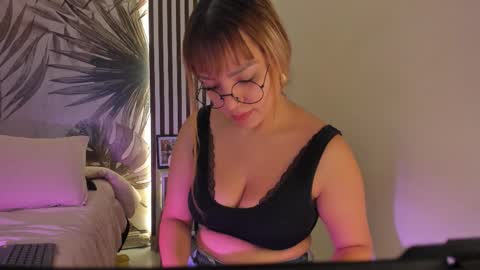 Samaantha  online show from 03/06/26, 11:17