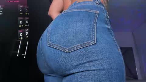 samaay_ online show from 03/04/25, 02:27