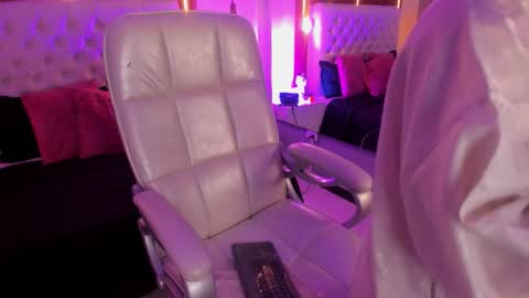 samabiecrussie online show from 02/26/26, 04:11