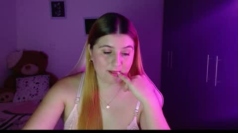 Snapshot of samanta_0277 chatting on 03/12/26, 04:51 samanta_0277 online show from 03/12/26, 04:51