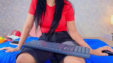 Snapshot of samanta_360 chatting on 10/11/25, 11:53 Samanta online show from 10/11/25, 11:53