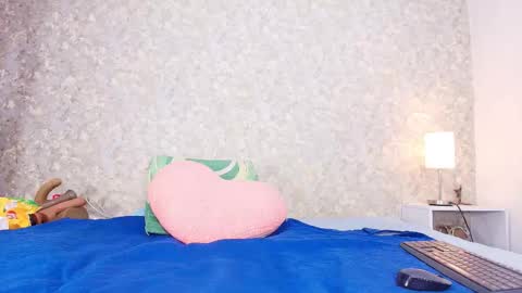 Snapshot of samanta_360 chatting on 10/12/25, 11:53 Samanta online show from 10/12/25, 11:53