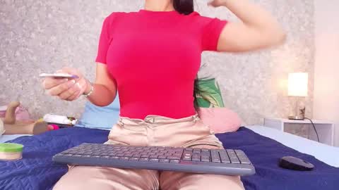 Snapshot of samanta_360 chatting on 10/17/25, 11:57 Samanta online show from 10/17/25, 11:57