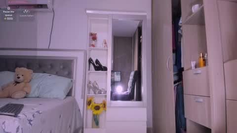 Snapshot of samanta_65 chatting on 03/02/25, 06:30 carolina online show from 03/02/25, 06:30