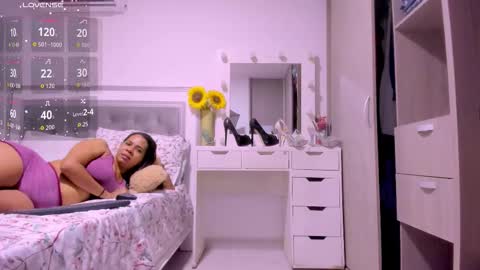 Snapshot of samanta_65 chatting on 11/28/25, 05:48 carolina online show from 11/28/25, 05:48