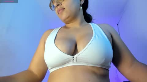 Snapshot of samanta__sweetx chatting on 05/27/26, 05:21 Samanta Sweet online show from 05/27/26, 05:21