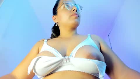 Snapshot of samanta__sweetx chatting on 07/16/26, 05:41 Samanta Sweet online show from 07/16/26, 05:41