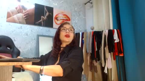 Snapshot of samanta_brownn_ chatting on 07/10/26, 11:24 samanta online show from 07/10/26, 11:24