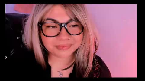 Snapshot of samanta_cutee1 chatting on 02/28/25, 07:46 SAMANTA online show from 02/28/25, 07:46