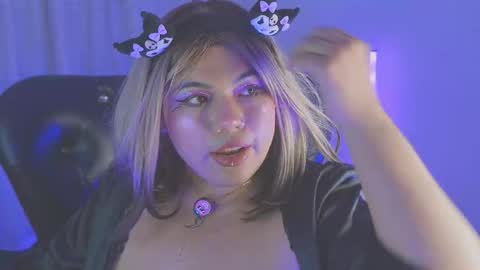 Snapshot of samanta_cutee1 chatting on 09/15/25, 11:49 SAMANTA online show from 09/15/25, 11:49