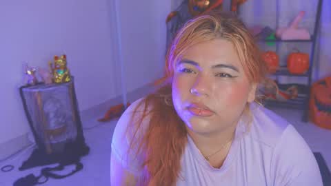 Snapshot of samanta_cutee1 chatting on 10/19/25, 09:48 SAMANTA online show from 10/19/25, 09:48