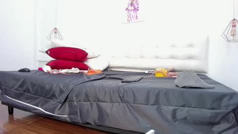 Sofia  online show from 12/19/24, 12:34