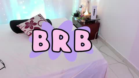 Snapshot of samanta_roberts1 chatting on 12/19/24, 02:57 Samanta online show from 12/19/24, 02:57