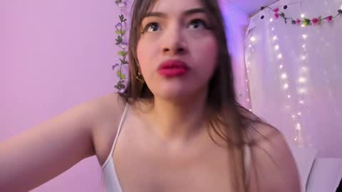 Snapshot of samanta_roberts1 chatting on 02/09/25, 02:40 Samanta online show from 02/09/25, 02:40