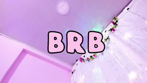 Snapshot of samanta_roberts1 chatting on 02/11/25, 02:46 Samanta online show from 02/11/25, 02:46