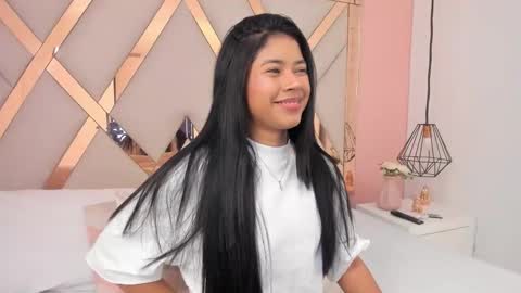 Snapshot of samantaa_shy chatting on 10/15/25, 02:55 sam  online show from 10/15/25, 02:55