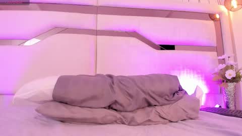 Samantha Beckham online show from 02/17/25, 05:21