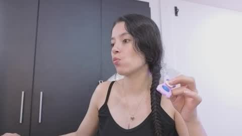 samantha_blow online show from 05/20/26, 03:24