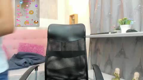    online show from 12/19/25, 11:06