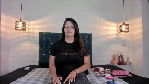 Snapshot of samantha_foxyy chatting on 04/26/26, 12:03 samantha_foxyy online show from 04/26/26, 12:03