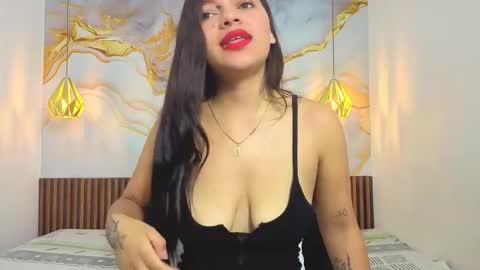 Snapshot of samantha_lopez2 chatting on 06/11/26, 02:37 samantha_lopez2 online show from 06/11/26, 02:37