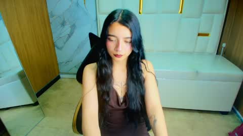 Snapshot of samantha_petite_tf chatting on 04/28/26, 03:33 Sami online show from 04/28/26, 03:33