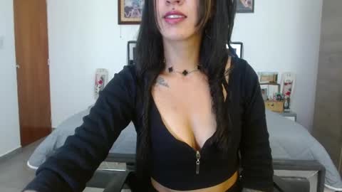 Snapshot of samantha_singh1 chatting on 05/27/26, 04:37 samantha singh1 online show from 05/27/26, 04:37