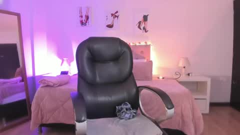 Samantha online show from 05/29/26, 08:07