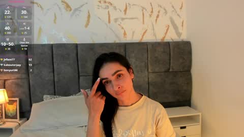 samantha_velle online show from 06/05/26, 01:56