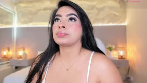Snapshot of samanthaa_22_ chatting on 04/25/26, 11:24 Samanthaa online show from 04/25/26, 11:24