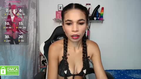 Snapshot of samanthaa_queen chatting on 05/13/26, 11:51 sam online show from 05/13/26, 11:51