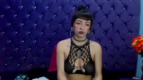 Snapshot of samanthaa_smitth chatting on 01/18/25, 09:56 Samantha Smitth online show from 01/18/25, 09:56