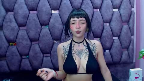 Snapshot of samanthaa_smitth chatting on 02/26/25, 06:58 Samantha Smitth online show from 02/26/25, 06:58