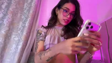 Snapshot of samanthabernardo_ chatting on 03/13/26, 03:46 Samantha Bernardo online show from 03/13/26, 03:46
