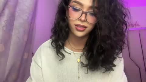 Snapshot of samanthabernardo_ chatting on 07/12/26, 11:29 Samantha Bernardo online show from 07/12/26, 11:29