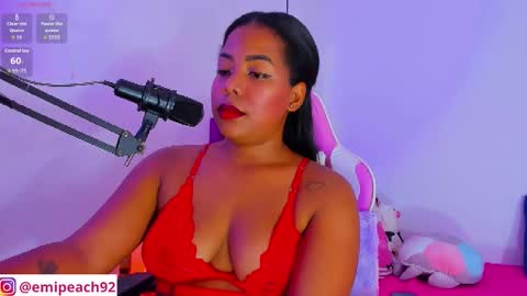 Snapshot of samanthabloom570089 chatting on 10/31/25, 02:56 Samantha Bloom  online show from 10/31/25, 02:56