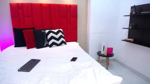 Samantha online show from 03/31/26, 08:42