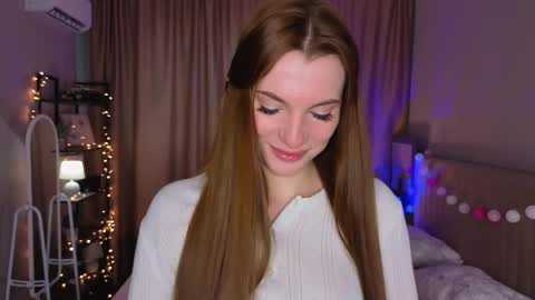 Snapshot of samanthaginnings chatting on 05/29/26, 05:16 Lola online show from 05/29/26, 05:16